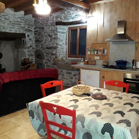 Les Ecuries De La Sabatarie Hotel Cambounès Kültér fotó