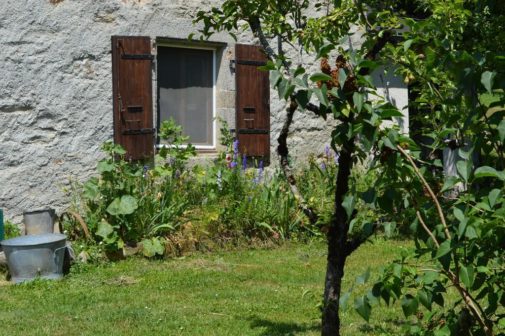 Les Ecuries De La Sabatarie Hotel Cambounès Kültér fotó